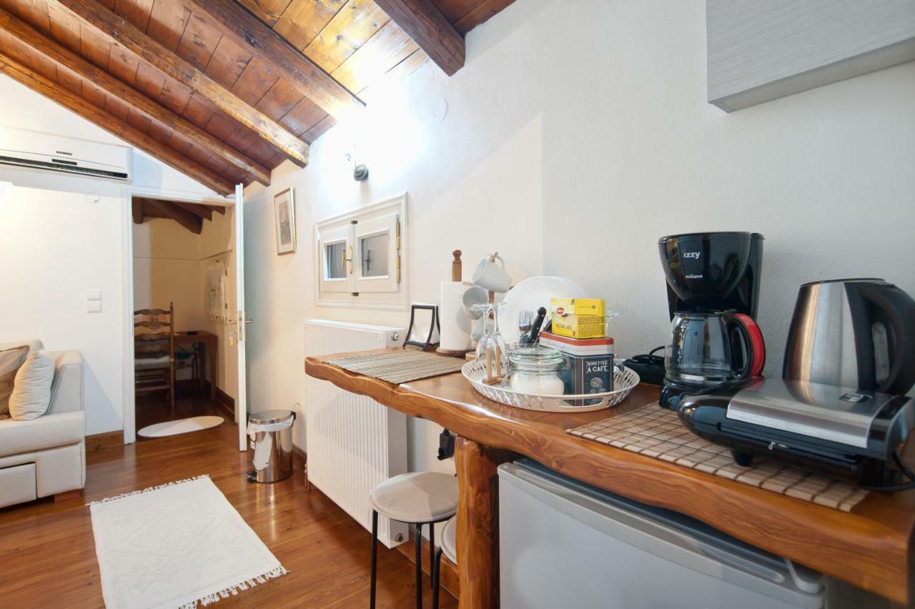Elia Apartments Chrisso Delfi Esterno foto