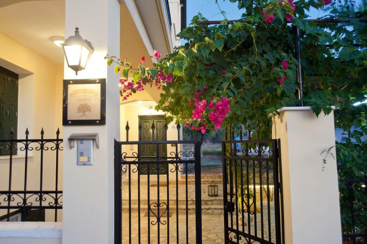 Elia Apartments Chrisso Delfi Esterno foto