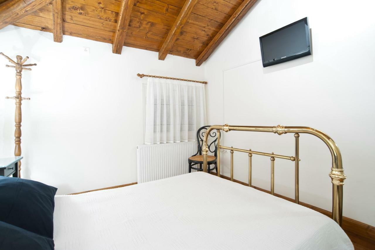 Elia Apartments Chrisso Delfi Esterno foto